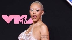 Doja Cat Leaves Little To The Imagination In Risqué Outfit At MTV VMAs