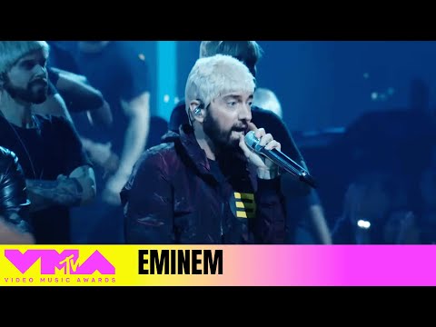 Youtube Video - Eminem Recreates Classic Slim Shady Moment In MTV VMAs Performance