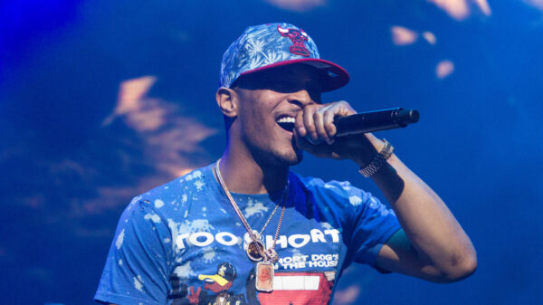 T.I. Hits the Streets of ATL With His Paperwork: ‘Shouldn’t Be Saying a Thing About the King