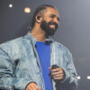 Drake Gets New Chain to Celebrate Forthcoming Austrailia Tour