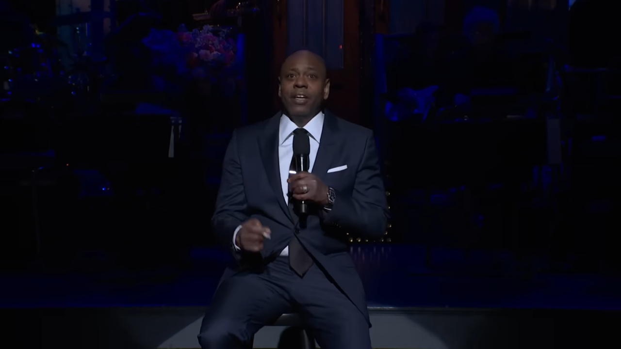 Dave Chappelle Delivers Message to Trump on ‘SNL’: ‘Have Empathy for Displaced People’