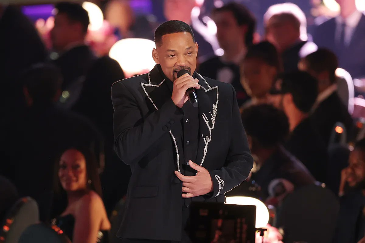 WATCH: Will Smith Returns to Awards Show Stage to Celebrate Quincy Jones