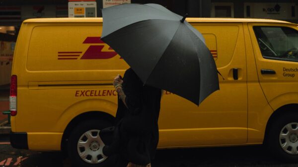 DHL Tracking Hacks: How to Get Real-Time Notifications for Your Deliveries