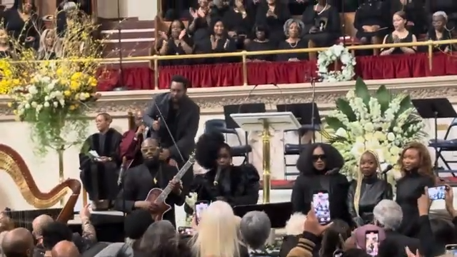 Lauryn Hill and Stevie Wonder Honor Roberta Flack at Harlem Memorial